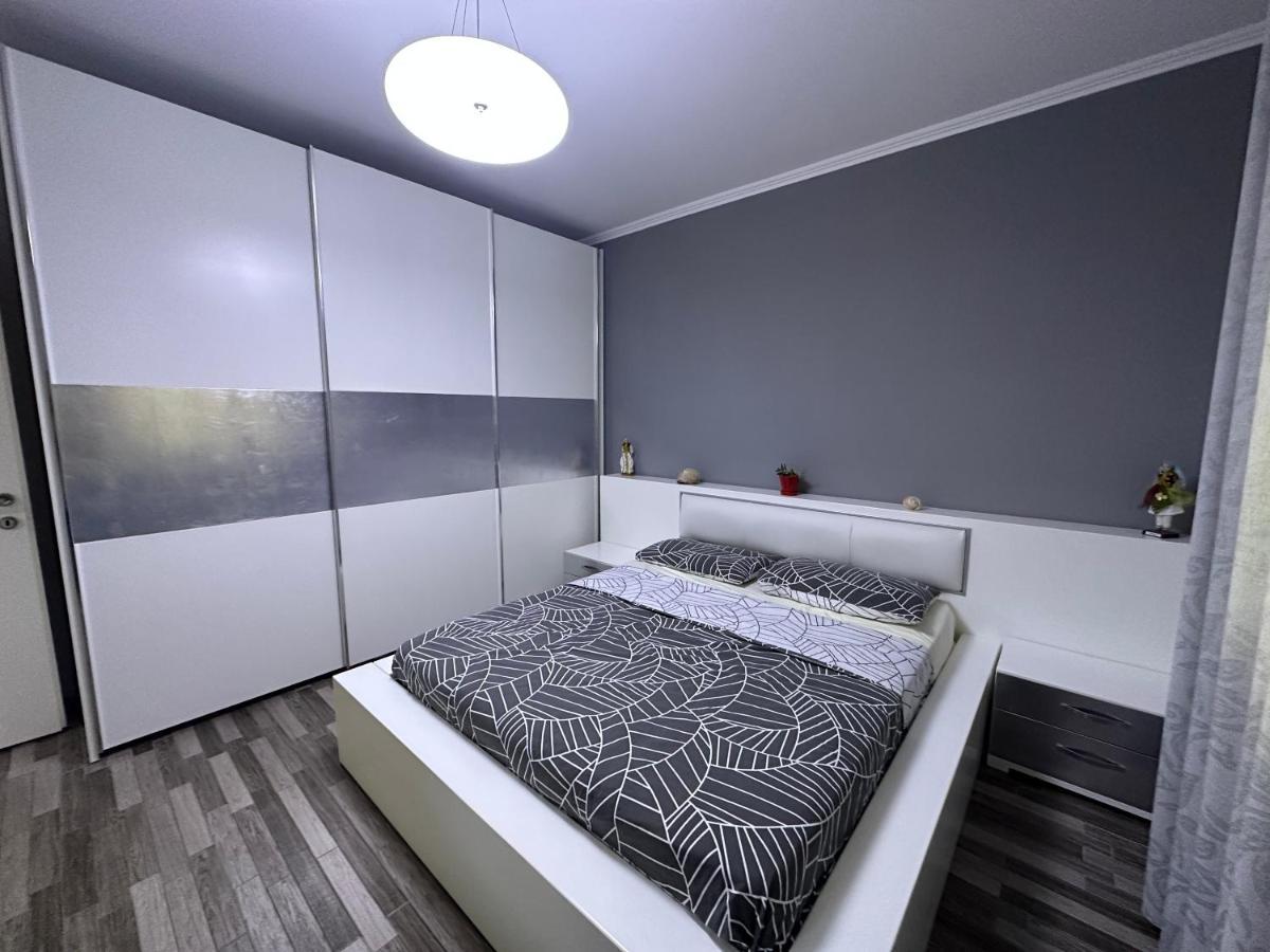 Dhoma Me Qera Ditore/javore Apartament *